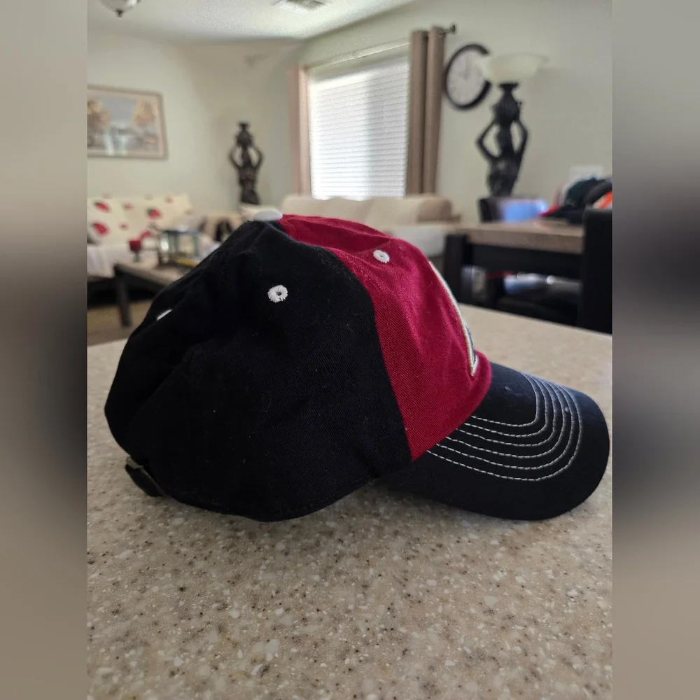 Red and Black D-Backs Baseball Cap - Picture 4 of 8
